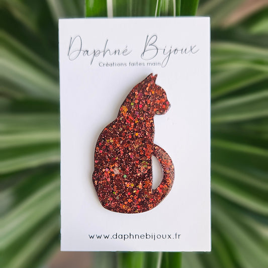 Broche chat marron pailletté